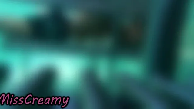 Misscreamy Flashes Pussy at a Public Pool with People Close by