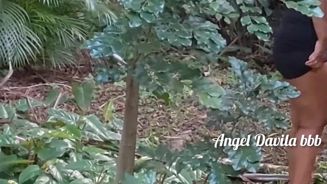 Flashing in the park turns into outdoor sex that ends with a mouthful of cum