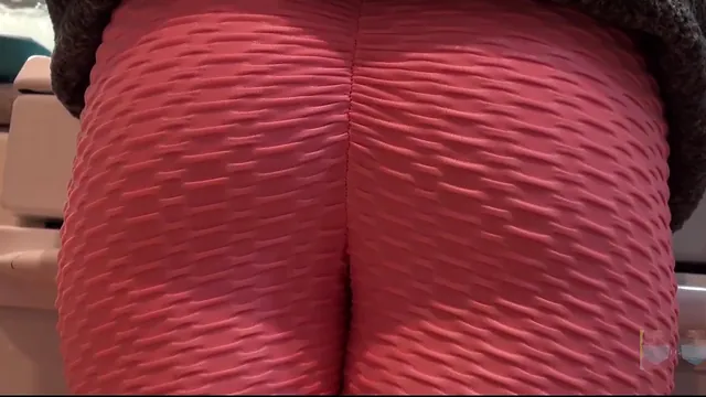 Compilation of Tight Asses in Yoga Pants and Tights