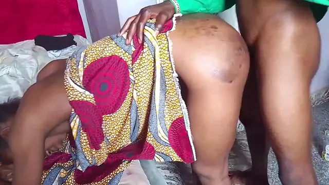 Maid Itxprincess pleases Bangy Africa while the madam is at the market