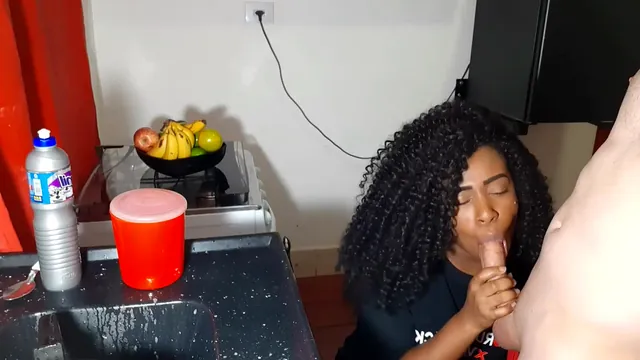 Ebony MILF Bruna Black in a homemade amateur video with a neighbor