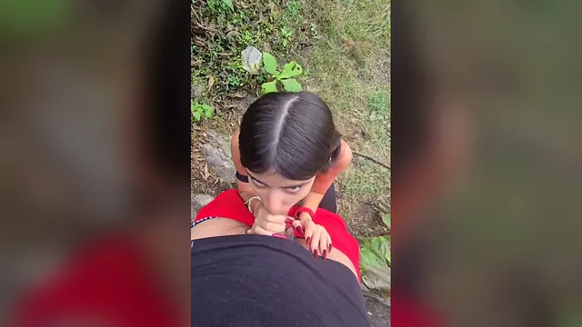 Karol smith walks into the woods with kikegdl88 and takes his load