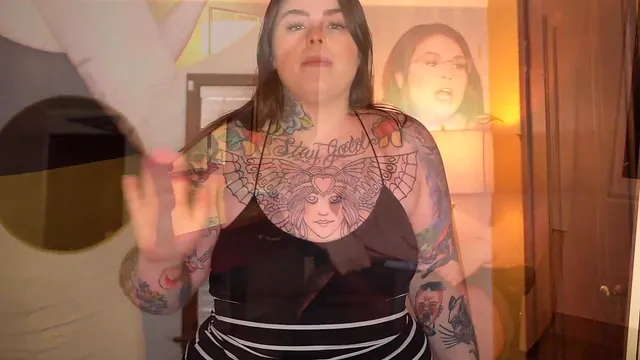 Freshie Juice Lets Out Loud Gassy Farts in a Chubby Tattooed Compilation