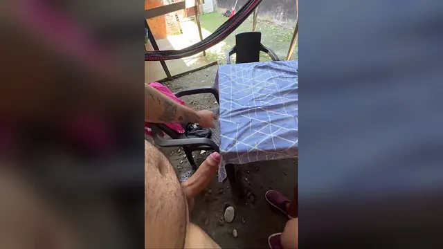 A neighbor begs for a favor and offers cash in a curvy latina amateur clip