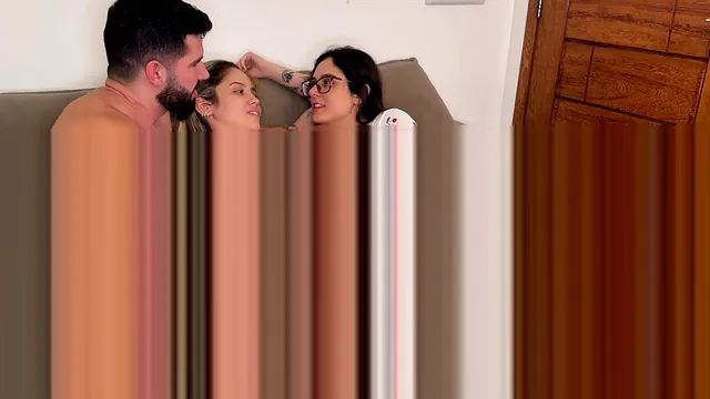 Marina Xavier Loses Card Game and Uses Vibrator to Orgasm
