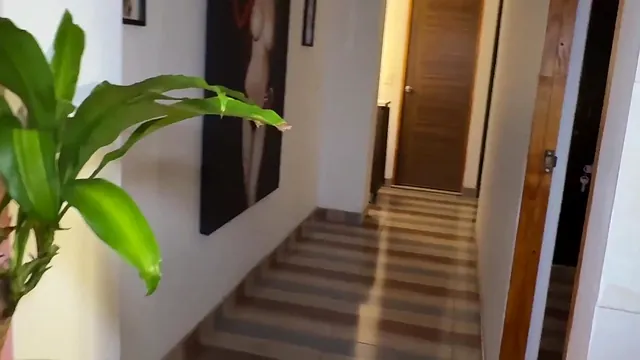 Mike Zander sneaks around with Helldy right before a date with his girlfriend
