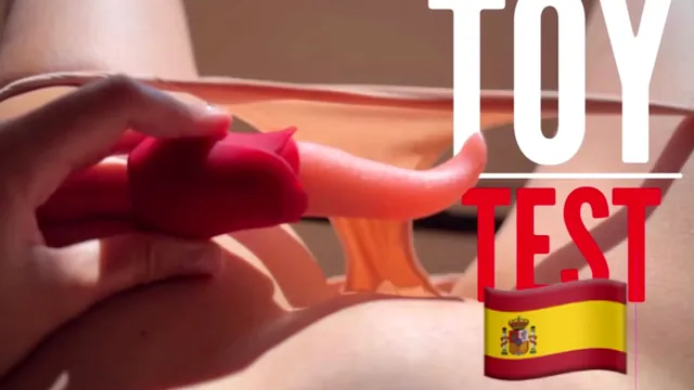 JuliaSoftdome tries a new clit vibrator and loves every second