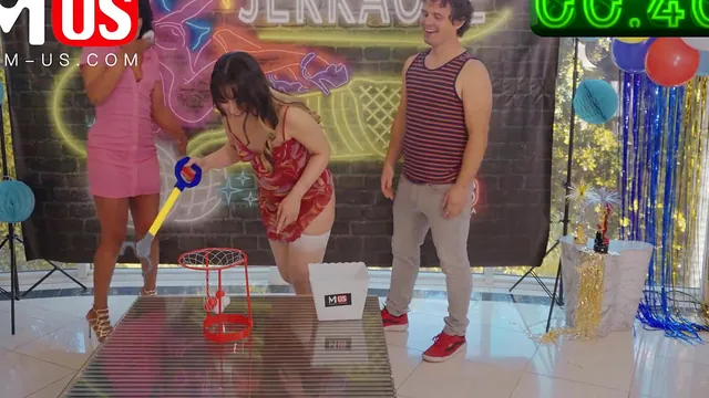 Aria Lee and Robby Echo Play a Wild Party Game Show Round