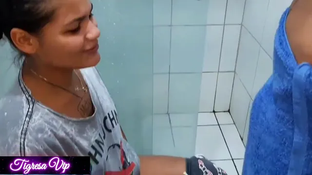 Tasty anal sex in the bathroom with Tigress