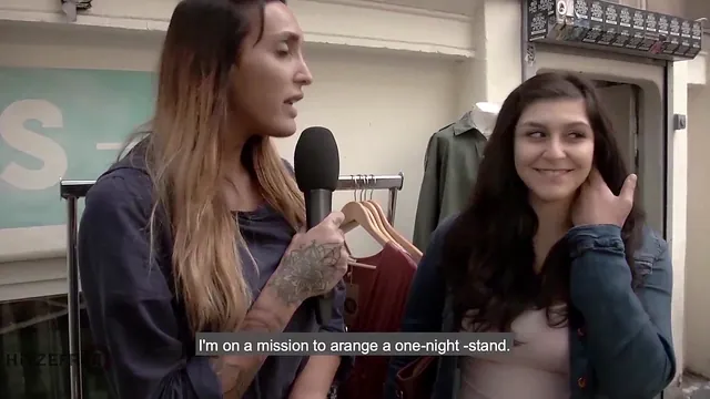 Two strangers fall into a one night hookup