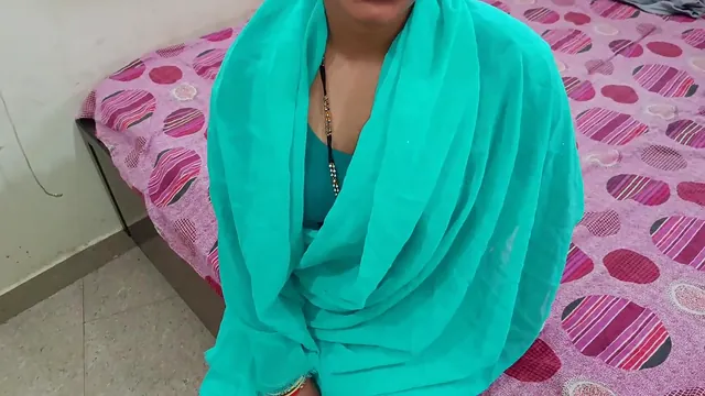 Sister in law sucks Alpana Bengalixxx for the first time, then goes doggy