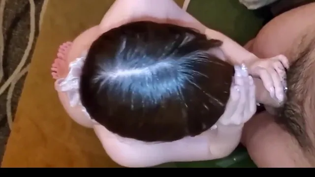 Homemade Japanese Amateur Babe in Uncensored Clip