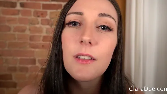 Clara Dee Gives a Girlfriend Style Facial JOI with Eye Contact