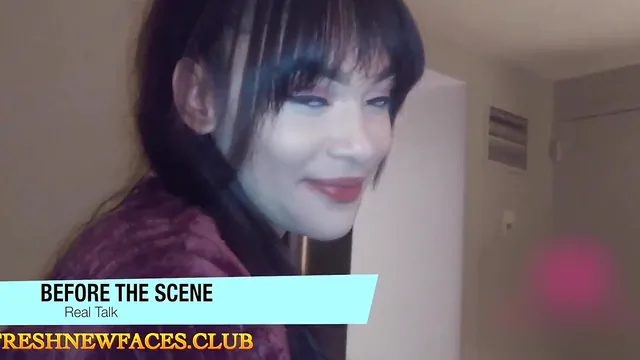 Jackie Banes Deepthroats and Squirts in an Anal Roleplay with Gudybagz