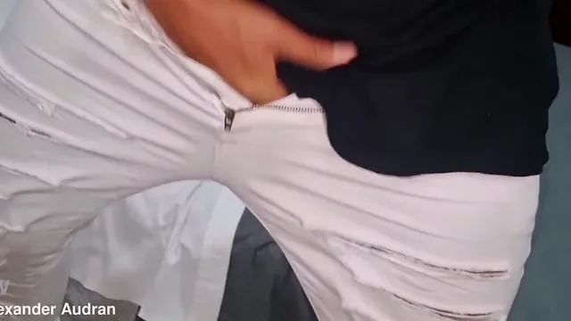 Alexander Audran jerks off solo until a big cumshot