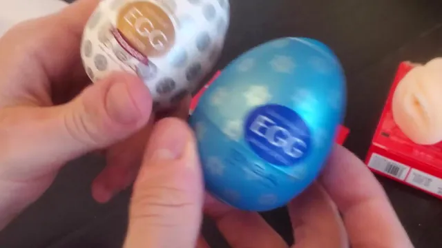 MissAlicewild tests a Tenga toy against real sex to see which feels better