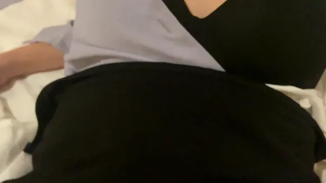 Cute Office Girl in a Skirt Has Hardcore Sex with Sunset and Takes a Cumshot