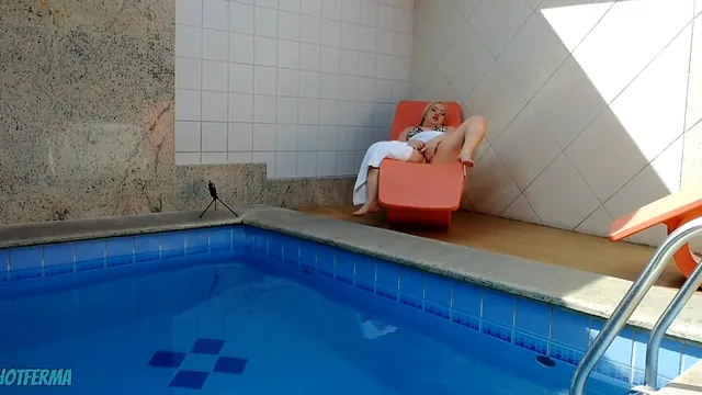 Blonde neighbor touches herself in the pool and Fpls steps in to help
