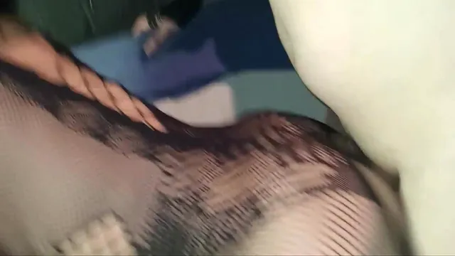 Candyred31, a busty Latina brunette with a big ass, takes anal from Lolass36