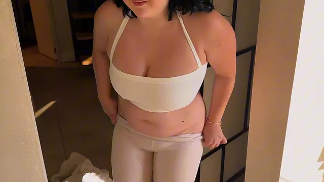 Busty brunette in leggings can't hold it in outside