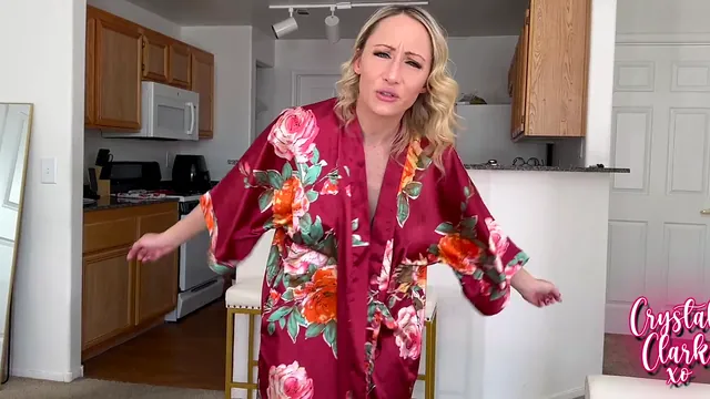 Stepmom Crystal Clark Gets a Hand from Oliver Faze to Give up Cigarettes
