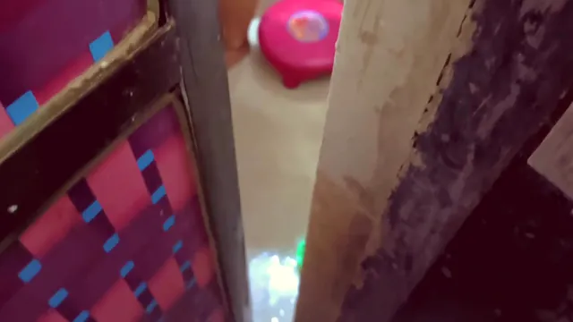 Part 1, Foxsinban1999 showers as her stepson Foxsinban watches her naked